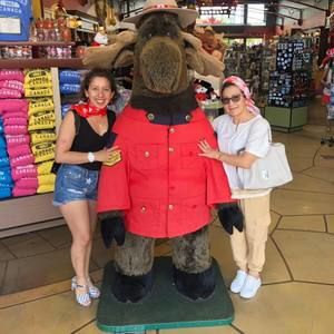 Meet your Posher, Angie